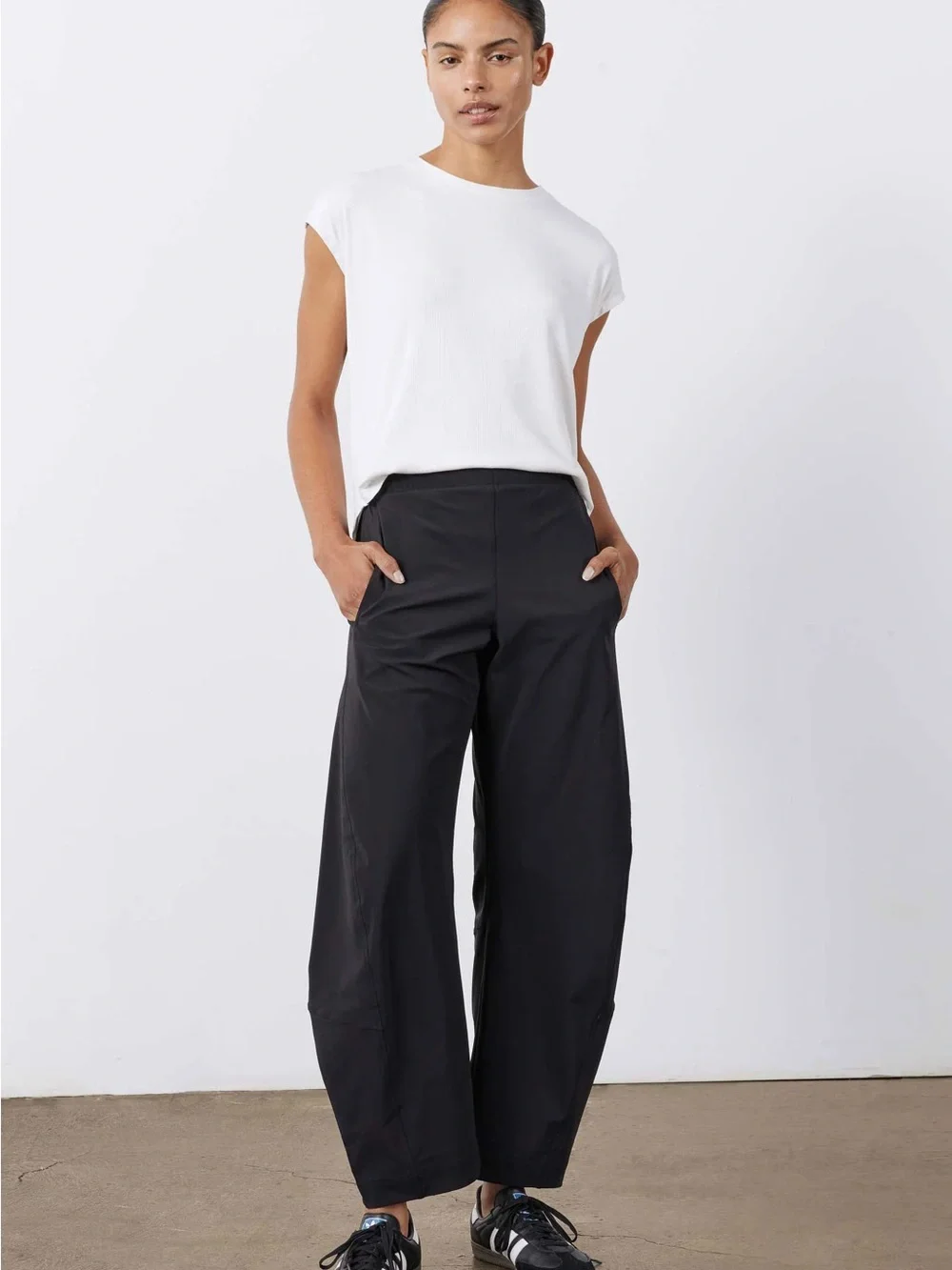 Ruti THE PETITE ON THE LOOSE WORK PANTS - Picture 4 of 8